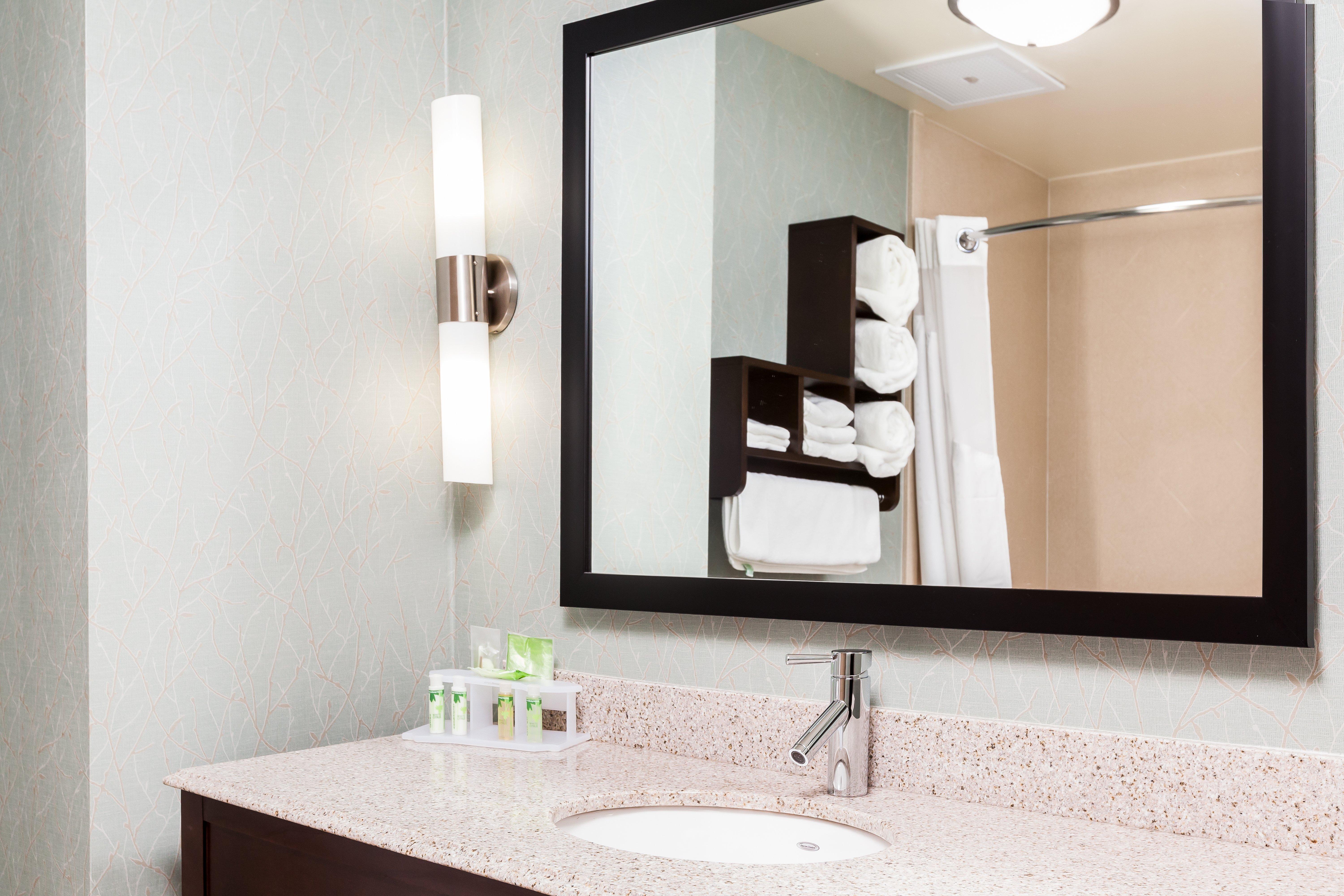 Holiday Inn Express & Suites Eureka By Ihg Екстер'єр фото