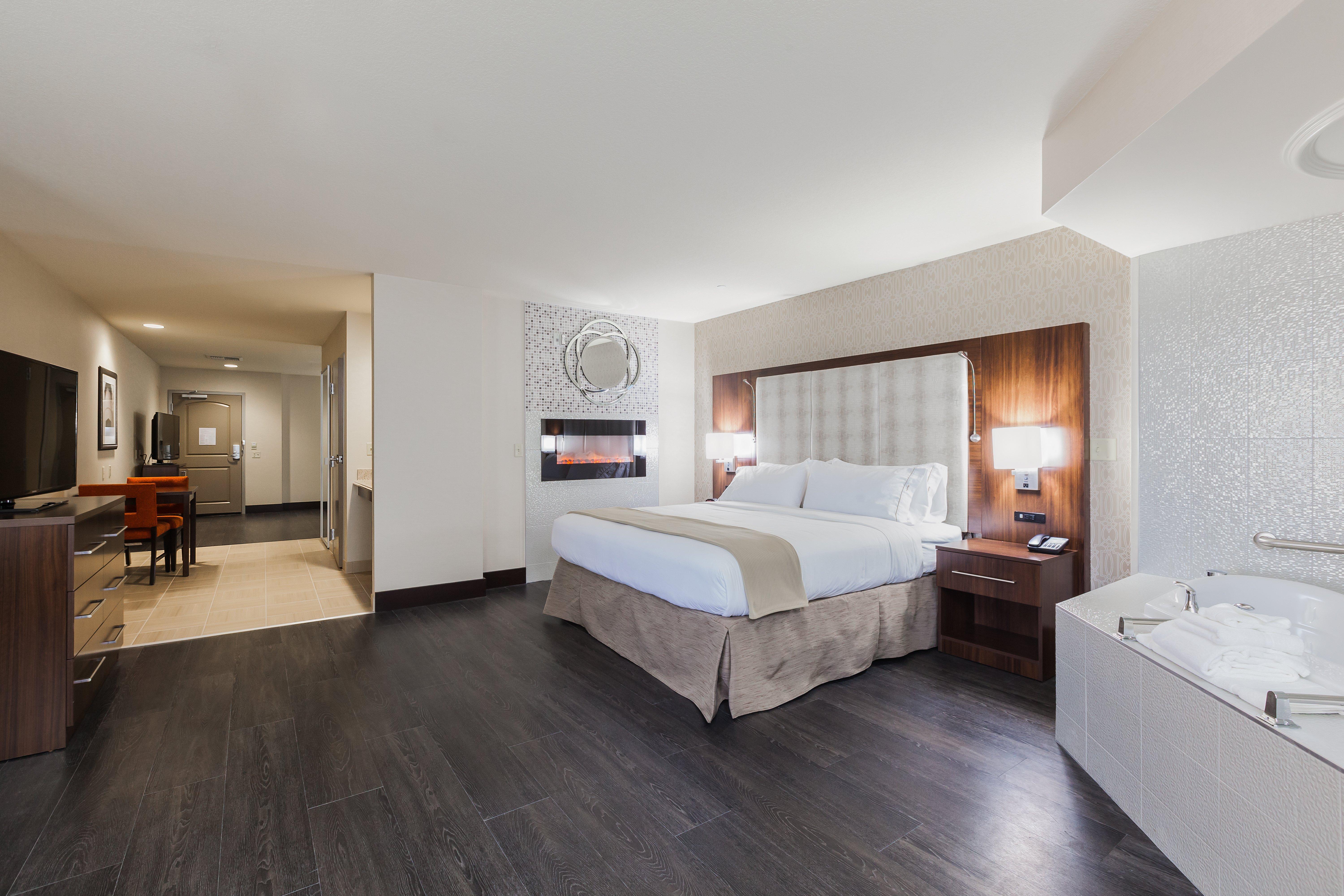 Holiday Inn Express & Suites Eureka By Ihg Екстер'єр фото