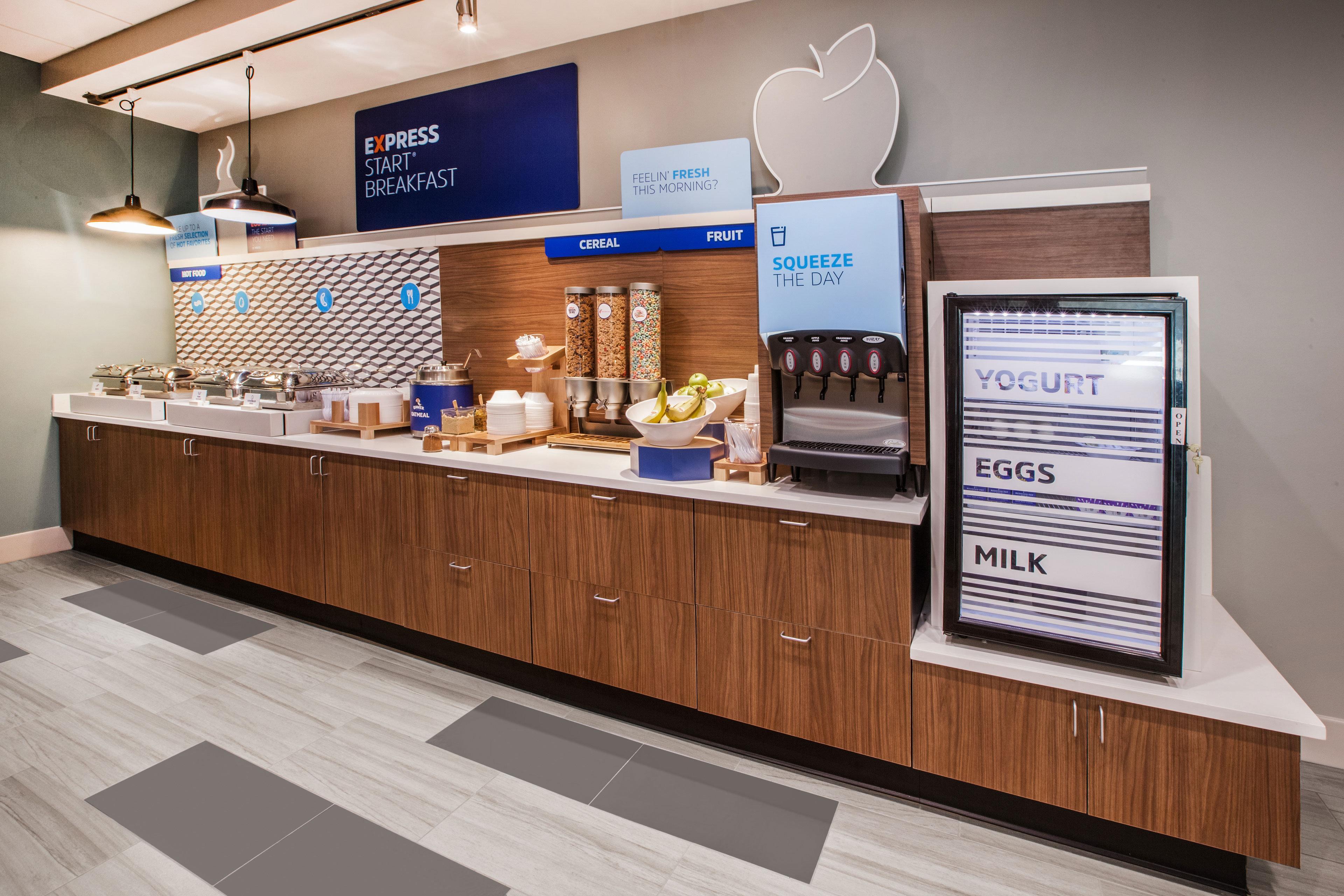 Holiday Inn Express & Suites Eureka By Ihg Екстер'єр фото